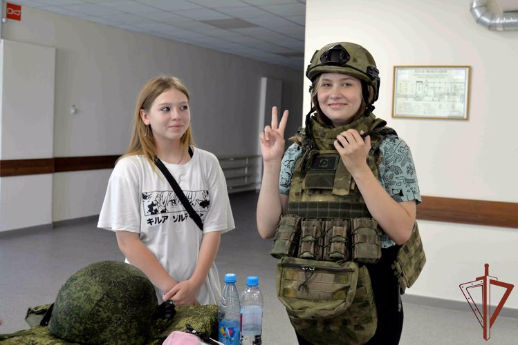 Ко всероссийскому проекту «Каникулы с Росгвардией» присоединились в Зауралье (видео)