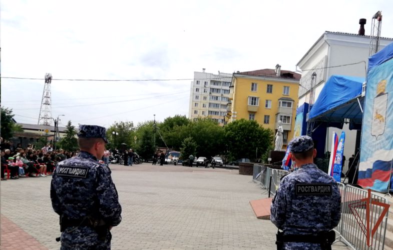 Сотрудники Росгвардии обеспечили безопасность массовых мероприятий на Урале