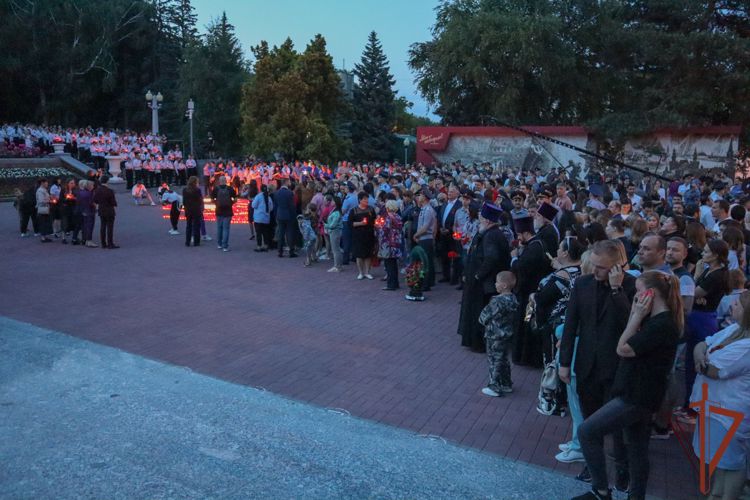Мероприятия по случаю Дня памяти и скорби прошли в Северо-Кавказском округе Росгвардии
