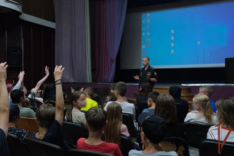 Акция «Каникулы с Росгвардией» проходят в городах Центрального округа
