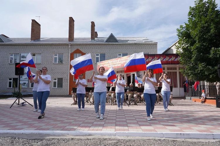 Северо-Кавказский округ Росгвардии отметил День России