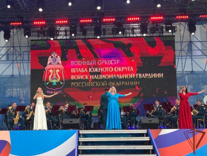 Посвященные Дню России мероприятия поддержали росгвардейцы Южного округа