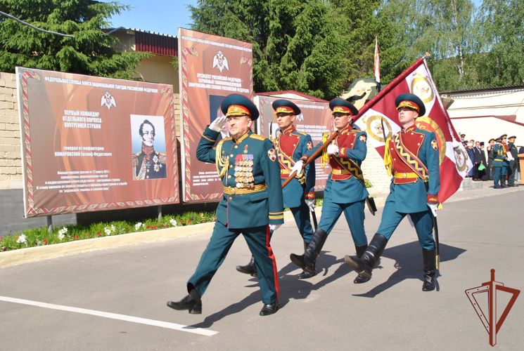 Состоялась торжественная церемония вручения Боевого знамени кировскому соединению Росгвардии