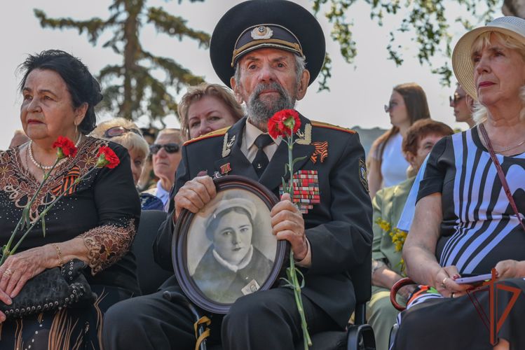 Мероприятия по случаю Дня памяти и скорби прошли в Северо-Кавказском округе Росгвардии