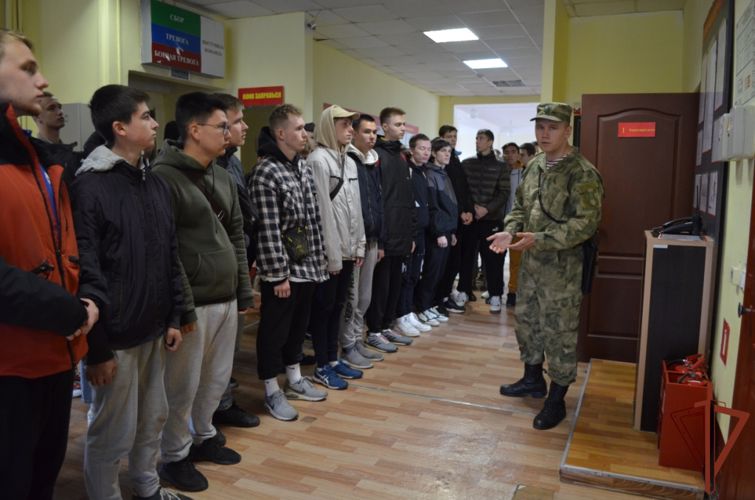 Один день «Каникул с Росгвардией» провели военнослужащие для детей и молодежи на Урале