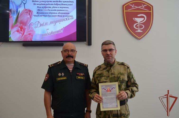 В Уральском округе Росгвардии состоялись мероприятия, посвященные Дню медицинского работника (видео)