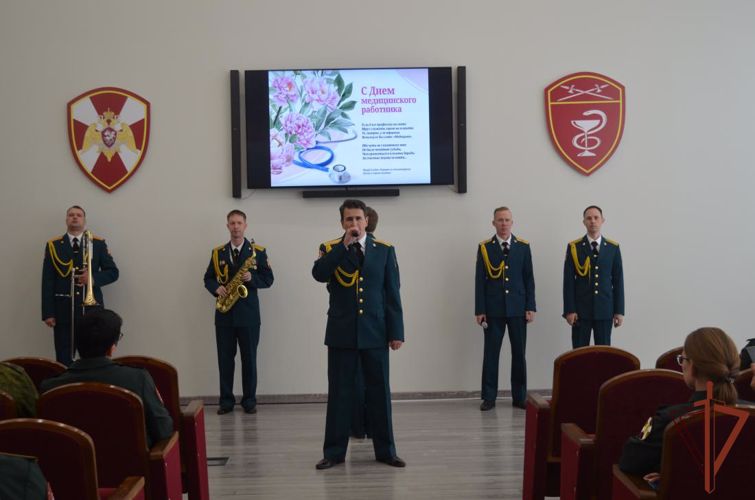 В Уральском округе Росгвардии состоялись мероприятия, посвященные Дню медицинского работника (видео)