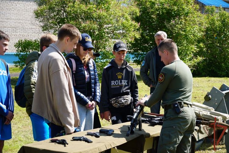 В Архангельске проводятся «Каникулы с Росгвардией»