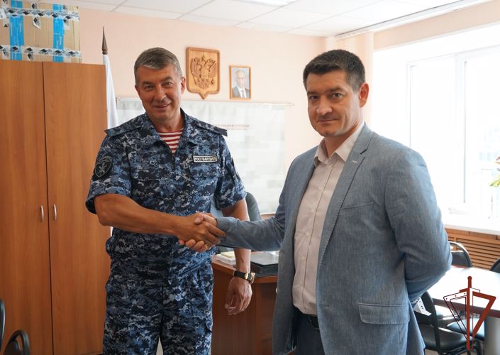 Губернаторский центр Архангельской области передал региональному Управлению Росгвардии стрелковые тренажеры  