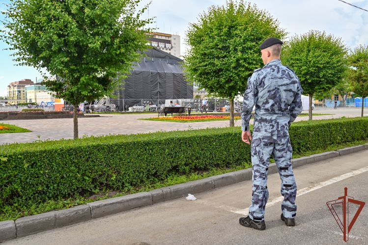 При участии Росгвардии обеспечена безопасность всероссийского фестиваля «Российская школьная весна» в Ставрополе
