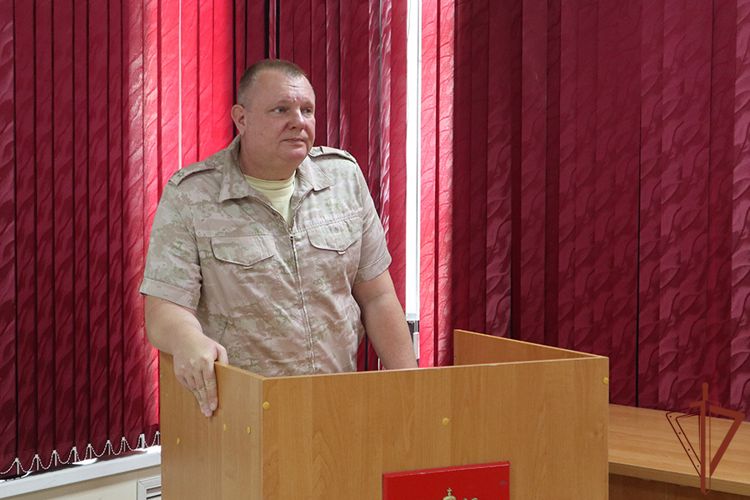 Командующий Северо-Кавказским округом Росгвардии поздравил медиков с профессиональным праздником