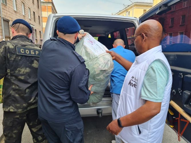 Жители Кузбасса отправили очередную гуманитарную помощь росгвардейцам в зону СВО
