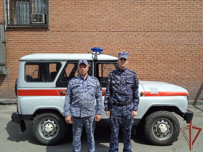 Росгвардейцы вернули домой пенсионера, страдающего потерей памяти