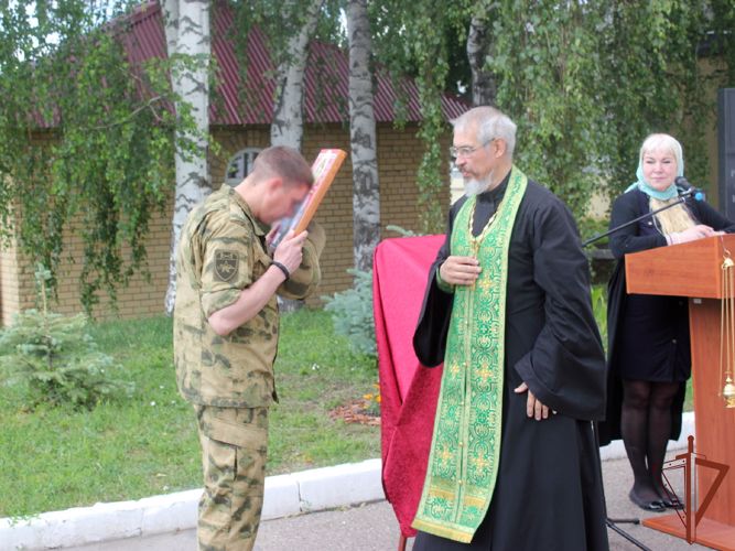 В Казани состоялась торжественная передача походных икон воинским частям Росгвардии