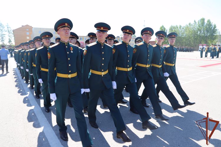 В Пермском военном институте Росгвардии состоялся выпуск офицеров