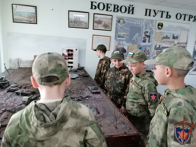 Офицеры Росгвардии провели цикл встреч с молодежью Югры в рамках масштабного ведомственного проекта 