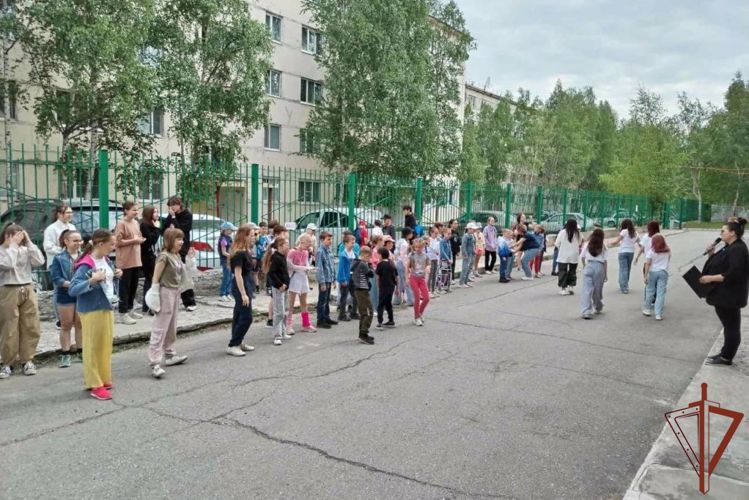 Патриотические мероприятия для детей проведены на Урале в рамках проекта «Каникулы с Росгвардией»  