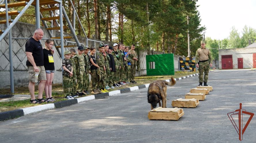 Акция «Каникулы с Росгвардией» проходит в регионах Центральной России