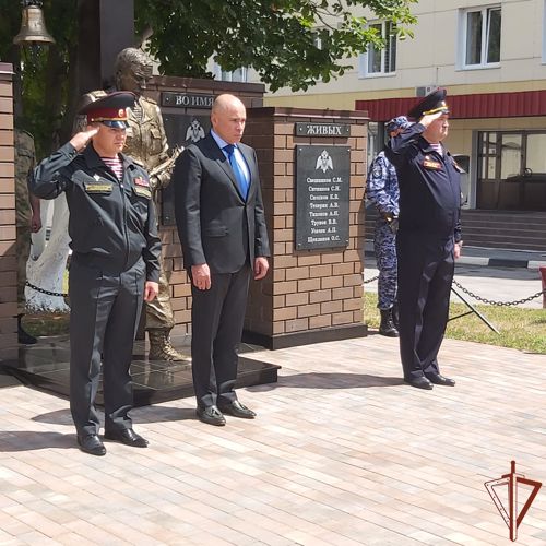 В Липецке увековечили память военнослужащих и сотрудников, погибших при исполнении воинского и служебного долга