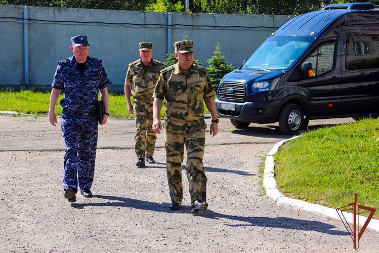 Командующий Приволжским округом совершил рабочую поездку в Управление Росгвардии по Республике Марий Эл 