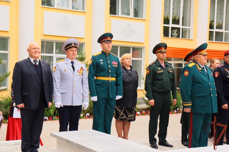 Торжественный выпуск кадет состоялся в Пермском президентском кадетском училище Росгвардии  (видео)