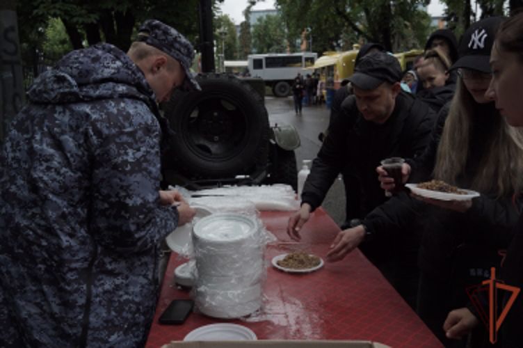 Команда Центрального округа Росгвардии стала победителем в семейном спортивном празднике «Динамо» в Москве