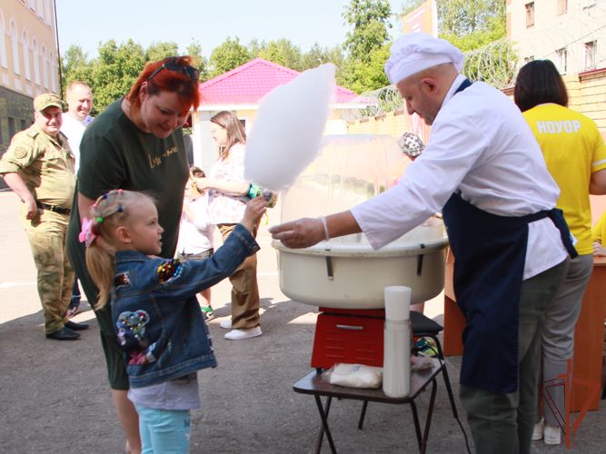В Нижнем Новгороде детям росгвардейцев подарили праздник