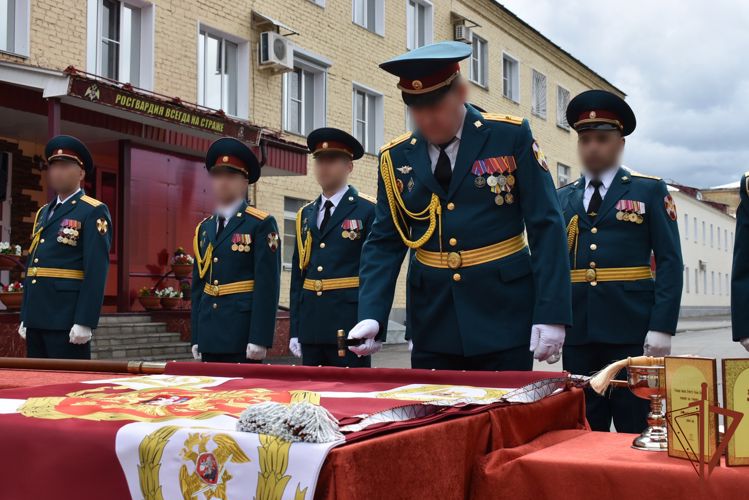 Состоялась торжественная церемония вручения Боевого знамени кировскому соединению Росгвардии