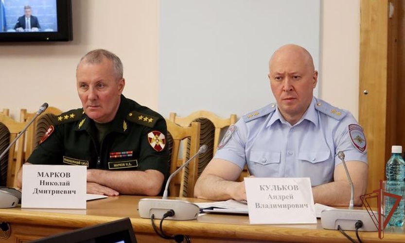 Командующий Сибирским округом Росгвардии принял участие в заседании Совета при полномочном представителе Президента РФ