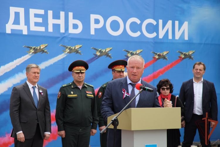  Памятник Герою России генерал-полковнику Игорю Груднову открыли в Республике Татарстан (видео)