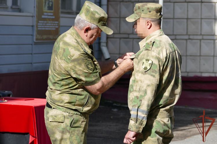 Государственные награды участникам спецоперации вручили в Сибирском округе Росгвардии
