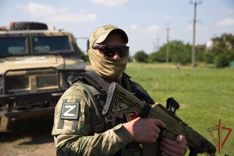 Росгвардейцы за две недели обнаружили более 350 взрывоопасных предметов в Херсонской и Запорожской областях 