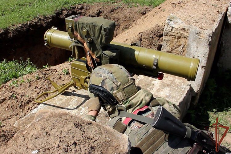 Росгвардия показала кадры боевой подготовки подразделений в районах проведения СВО (видео) 