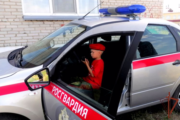 «Каникулы с Росгвардией» проходят на Урале