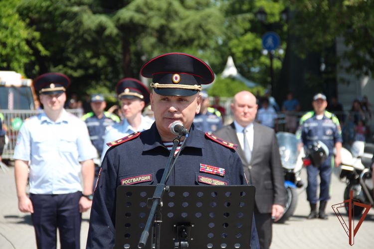 Готовность росгвардейцев и правоохранителей к курортному сезону оценил Губернатор Севастополя