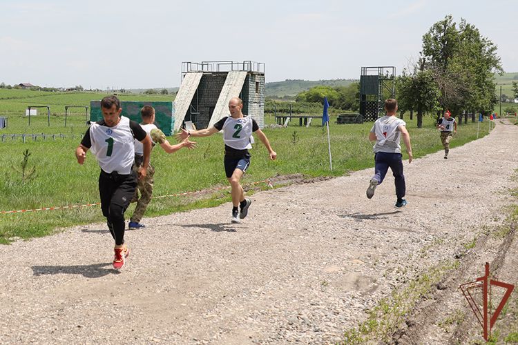В Северо-Кавказском округе Росгвардии прошел чемпионат по служебному биатлону и легкоатлетическому кроссу