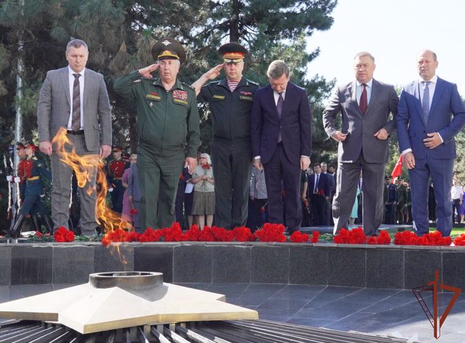 Военнослужащие и сотрудники Южного округа войск национальной гвардии присоединились к Всероссийской акции «Свеча памяти»