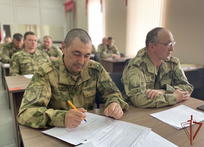 Учебно-методический сбор начальников физической подготовки и спорта Сибирского округа Росгвардии завершился в Иркутске
