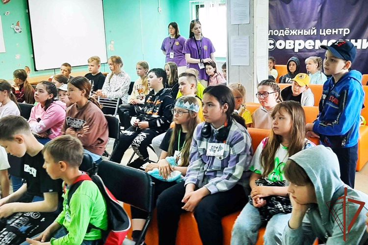 Росгвардия проводит патриотические встречи с юными ямальцами в преддверии Дня России