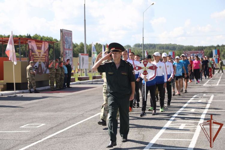 Чемпионаты Росгвардии по служебному биатлону и легкоатлетическому кроссу стартовали в Екатеринбурге
