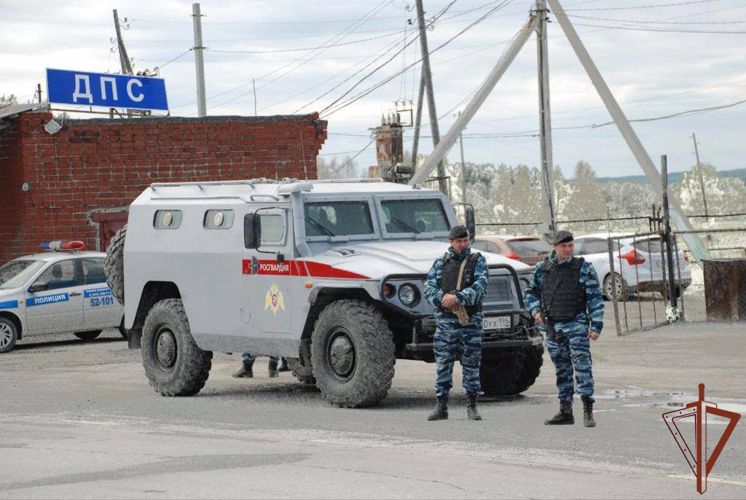 Генерал армии Виктор Золотов поздравил сотрудников Госавтоинспекции с профессиональным праздником