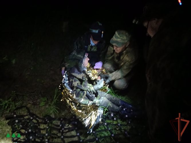 Потерявшуюся в лесу пенсионерку в Нижегородской области нашли воспитанники подшефного Росгвардии учебного центра «Ратник»