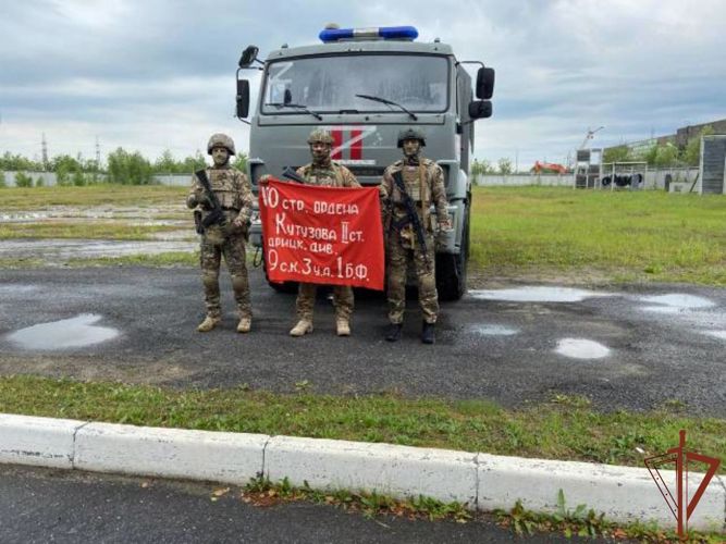 Бойцы Росгвардии - участники СВО записали видео для фронтовика ВОВ