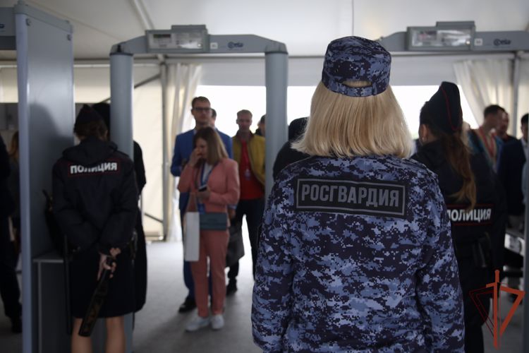 Росгвардия обеспечила безопасность проведения международного промышленного форума «Иннопром-2023»