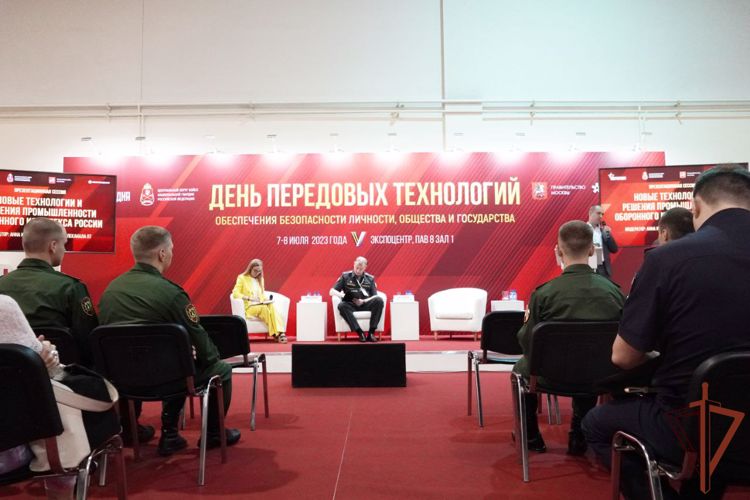 ПЕРСПЕКТИВНЫЕ ТЕХНОЛОГИИ И РЕШЕНИЯ РОССИЙСКОГО ОБОРОННО-ПРОМЫШЛЕННОГО КОМПЛЕКСА НА ВЫСТАВКЕ РОСГВАРДИИ В МОСКВЕ 