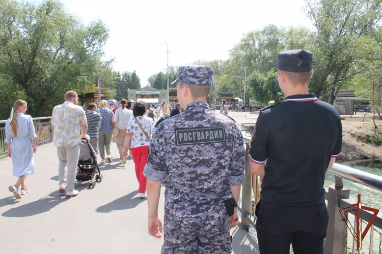 Росгвардия обеспечила правопорядок и безопасность культурно-массовых мероприятий на Урале 