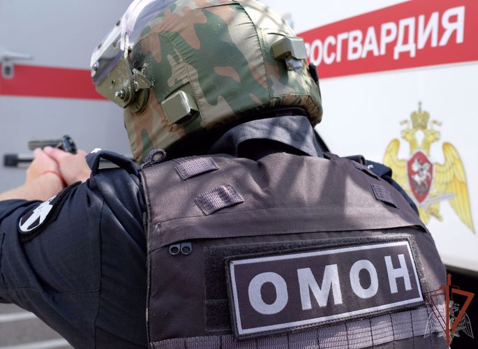 Спецназ Росгвардии задержал в Саратове подозреваемых в разбойном нападении
