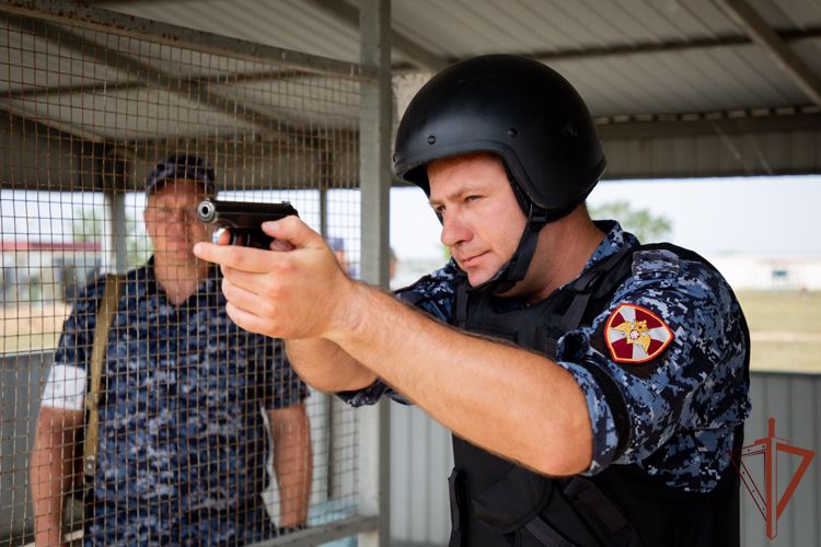 Сборы инструкторов региональных подразделений Росгвардии состоялись в Крыму