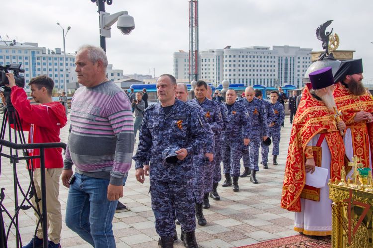  В период пребывания мощей святого Георгия Победоносца на Ямале правопорядок обеспечила Росгвардия (видео)