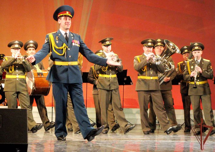 Руководитель оркестровой службы Южного округа Росгвардии стал заслуженным артистом России